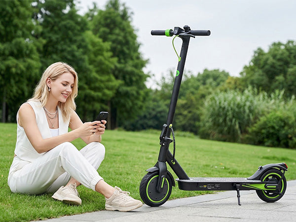 S9 Pro — Parkeret i en park
